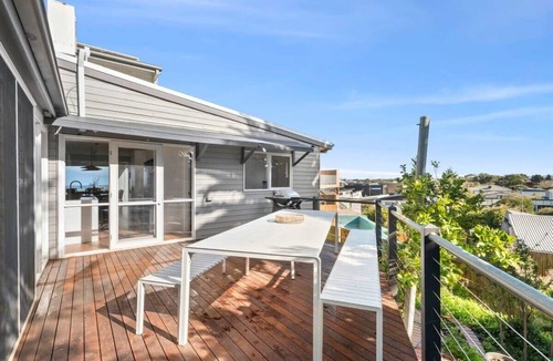Ocean Grove House | Luxury ocean front holidays, footsteps to beach