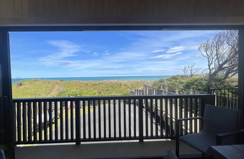 Waverley House | Luxury Ocean-View Beach House