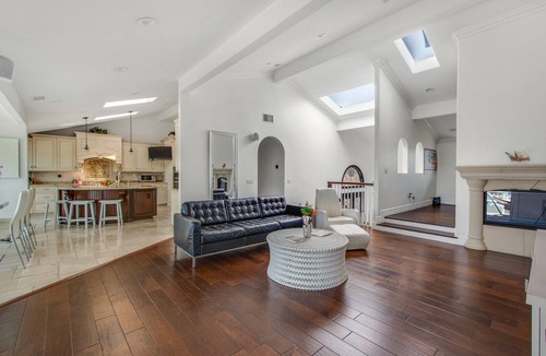 Corona del Mar House | Luxury Ocean View Winter Retreat. Gated Community Multiple Pools & Tennis Courts