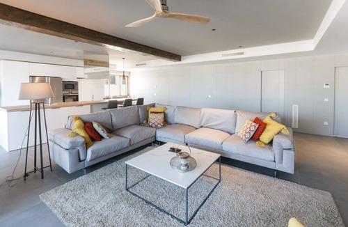 Grau i Platja Apartment | Luxury oceanfront loft with 3 suites rooms with 190m2: High Speed Wifi: 300mbs - only families