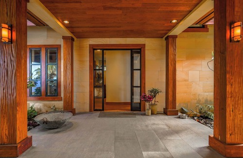 Ninole House | Luxury Oceanfront Balinese Oasis