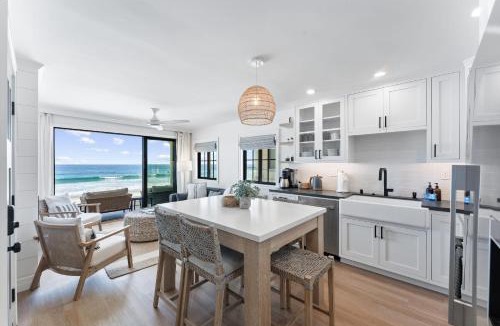 Mission Beach House | Luxury oceanfront fourplex with roof deck sleeps 22