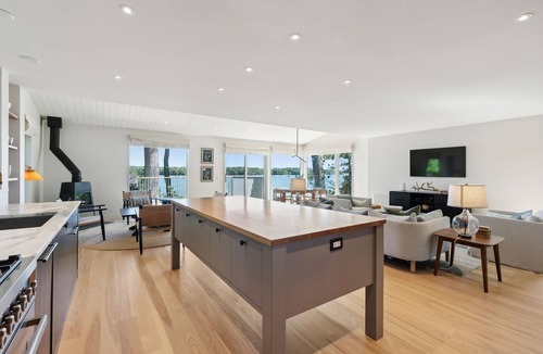 Freeport House | Luxury Oceanfront Freeport Estate