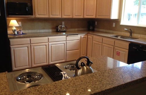 Neskowin House | Luxury Oceanfront Townhome with Panoramic View at Proposal Rock!