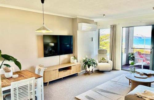 Lorne Apartment | Luxury Oceanfront Unit - Cumberland Lorne Resort