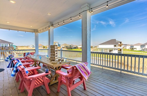 Crystal Beach House | Luxury Oceanview Beach House with Private Pool and Tiki bar