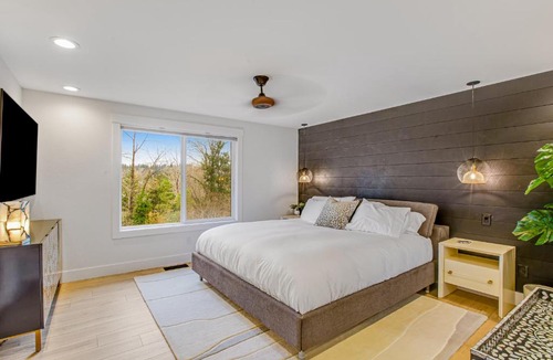 Milton House | Luxury on 10th Avenue