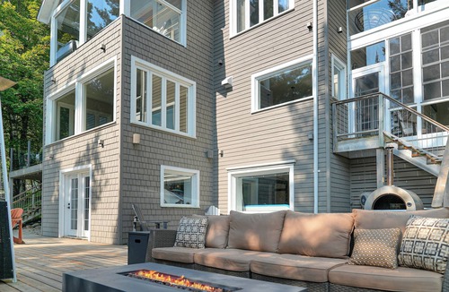 Eagle Lake Cottage | Luxury on Glen Lake