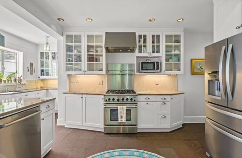Haverford House | Luxury on the Main Line! Perfect for spring and college visits!