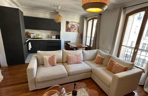 Necker Apartment | Luxury One Bedroom - 1min from Métro Volontaire - 52 sqm - by Prestigia