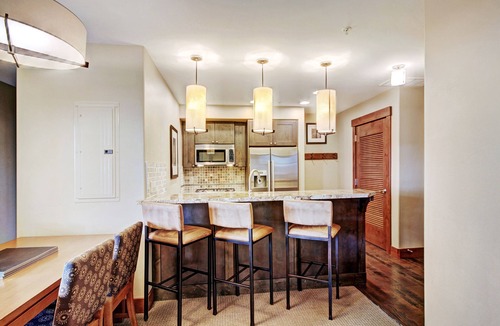 Peak 8 Condo | Luxury One Bedroom At Base Of Peak 8! Condo by RedAwning