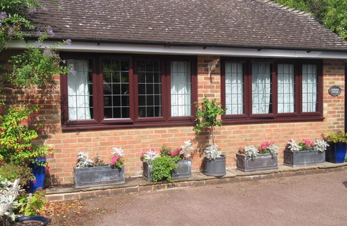 Henfield Cottage | Luxury one bedroom cottage