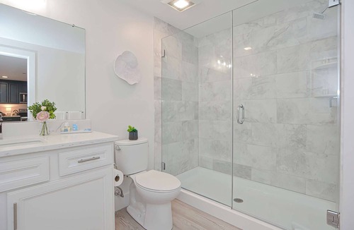Plymouth Cultural District Apartment | Luxury One Bedroom Condo (625S.F.)