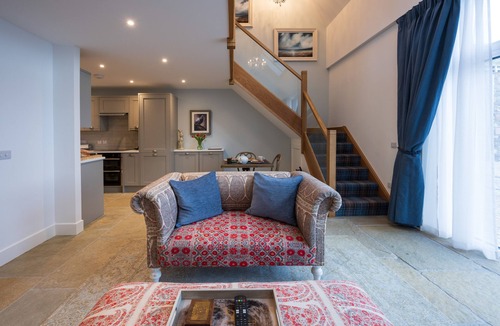 Murthly Cottage | Luxury one Bedroom Country Steading