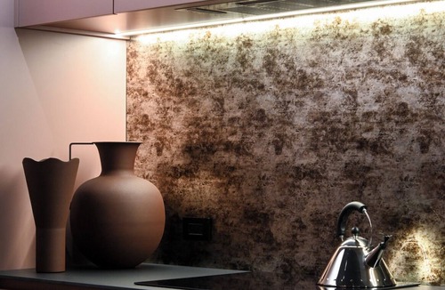 Davenport Apartment | Luxury One Bedroom, ensuite bathroom, in suite laundry & concierge services