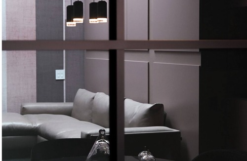 Davenport Apartment | Luxury One Bedroom, ensuite bathroom, in suite laundry & concierge services
