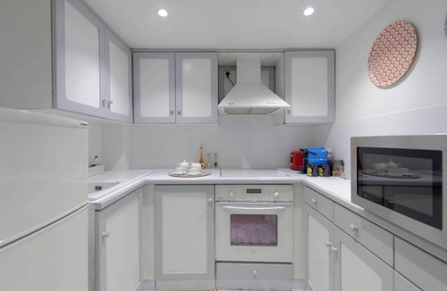4th Arrondissement Apartment | Luxury one bedroom, Heart of Marais