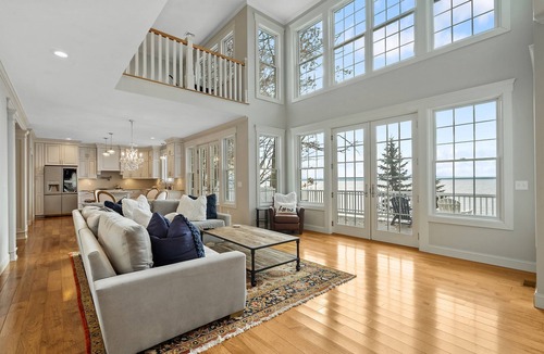 Cleveland House | Luxury Oneida Lakefront/Pet Friendly