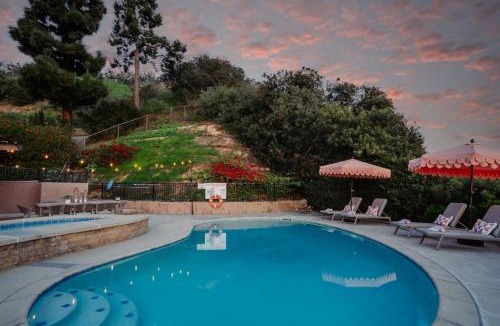 Whittier House | Luxury Overlooking