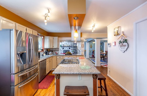 Spokane House | Luxury Panoramic View Home