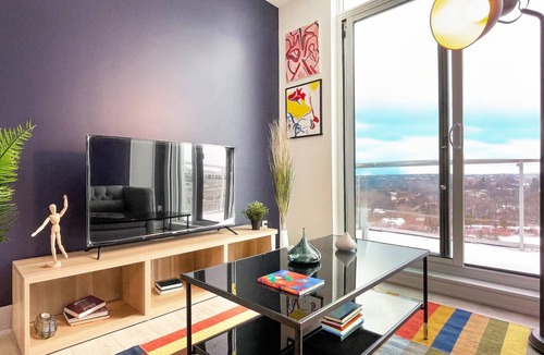 Unionville Apartment | Luxury Penthouse in Downtown Markham