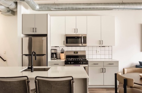 Near North Side Apartment | Luxury Penthouse Loft w/Terrace 507 | River North