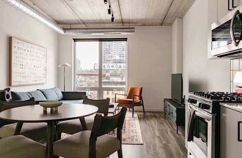 Near North Side Apartment | Luxury Penthouse Loft w/Terrace 504 | River North