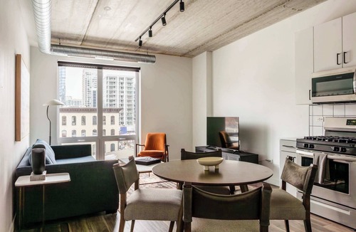 Near North Side Apartment | Luxury Penthouse Loft w/Terrace 504 | River North