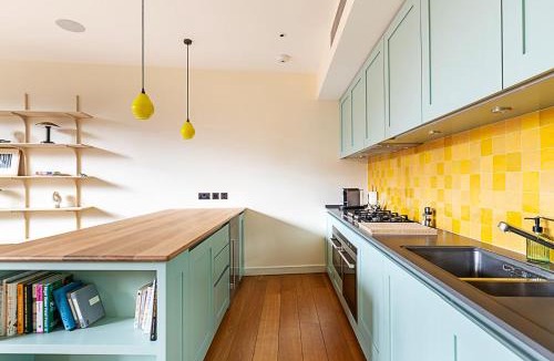 South Bank Apartment | Luxury Penthouse Overlooking the Thames