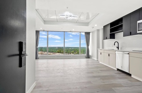 Tulsa Apartment | Luxury Penthouse - Reese Tower