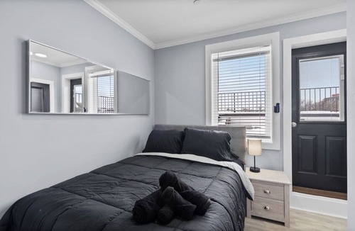 Kingman Park Hotel | Luxury Penthouse Unit+ Rooftop+ Private Parking+3BD