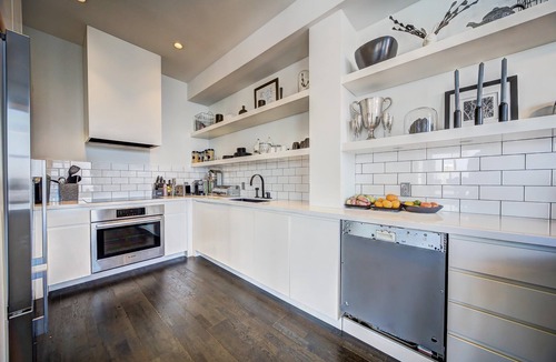 Wellington Place Apartment | Luxury PENTHOUSE w BREATHTAKING CN TOWER VIEWS