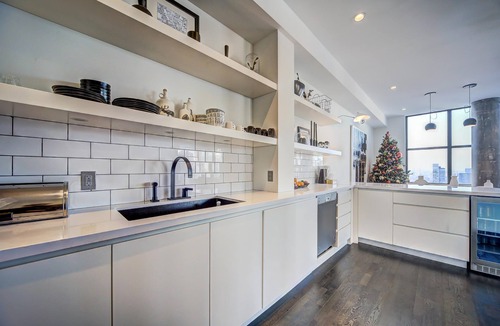 Wellington Place Apartment | Luxury PENTHOUSE w BREATHTAKING CN TOWER VIEWS