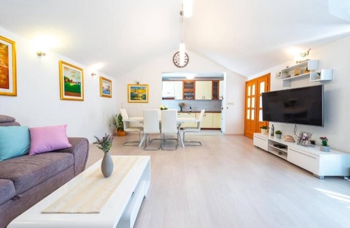 Babin Kuk Apartment | Luxury Penthouse with Private pool in the city center!