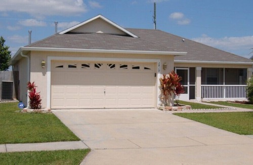 Crescent Lakes House | Luxury Pet-Friendly Enclosed Yard, 3 Bed, 2 Bath Vacation Pool Home, Florida
