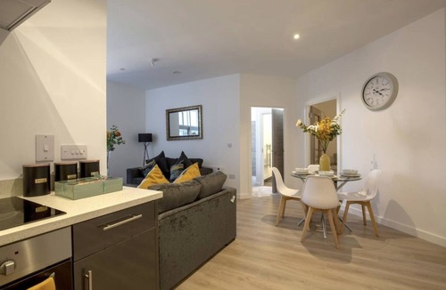 Peterborough Apartment | Luxury Peterborough Apartment