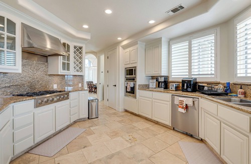 Pilot Hill House | Luxury Pilot Hill Estate on an 800-Acre Vineyard