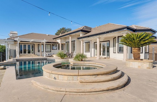 Pilot Hill House | Luxury Pilot Hill Estate on an 800-Acre Vineyard