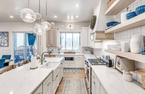 Eufaula House | Luxury Pistache Park Retreat | Private Pool + Hot Tub | Carlton Landing