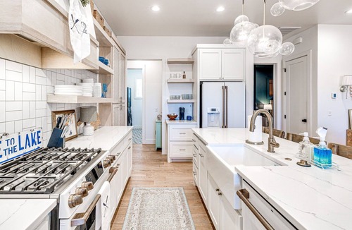 Eufaula House | Luxury Pistache Park Retreat | Private Pool + Hot Tub | Carlton Landing