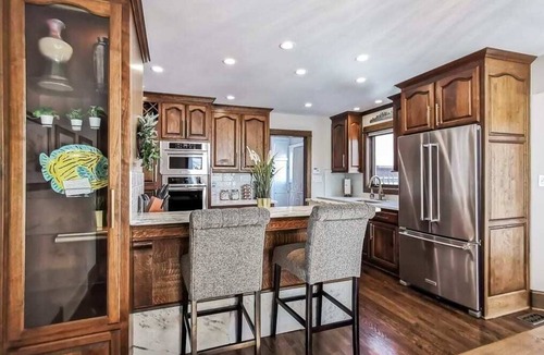 West Plaza House | Luxury Plaza House. Amazing Property.