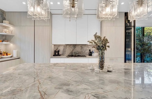 Coral Way Hotel | Luxury Pool Home - Downtown Brickell