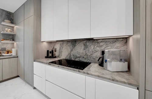 Coral Way Hotel | Luxury Pool Home - Downtown Brickell