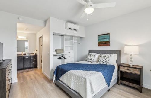 Marble Falls Apartment | Luxury Pool Home, Mins To Hospitals, Gym