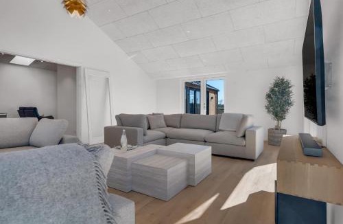 Spøttrup House | Luxury Pool House For 20 People With Activity Room And 6-Person Outdoor Spa