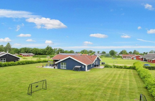 Nordborg House | Luxury Pool House near Beach