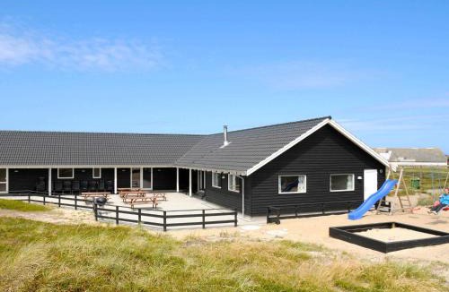 Vrist Strand House | Luxury Pool Retreat by Sea - By Traum Ferienwohnungen