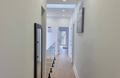 Woodbine Gardens House | Luxury Premium 4BR Home | Free Parking | Near Downtown Toronto