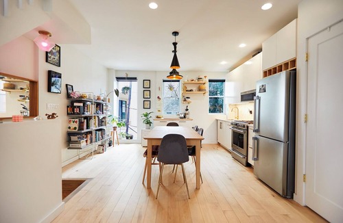 Greenpoint Apartment | Luxury Prime Greenpoint/Williamsburg Triplex Townhouse – Private, Spacious”
