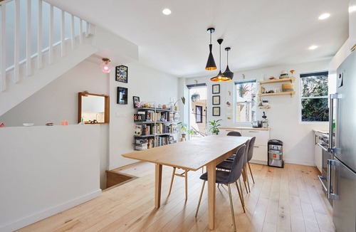 Greenpoint Apartment | Luxury Prime Greenpoint/Williamsburg Triplex Townhouse – Private, Spacious”